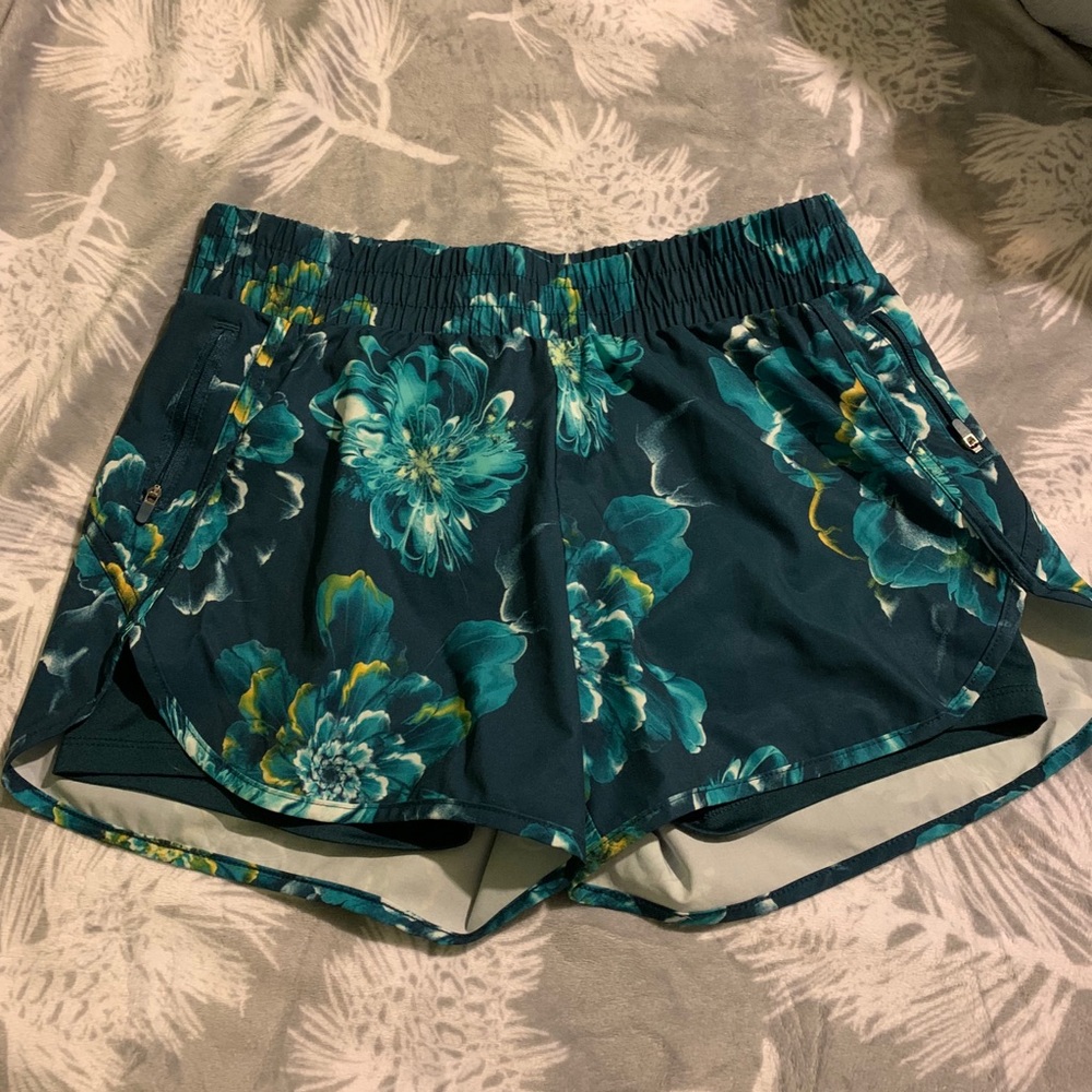 Sports shorts
